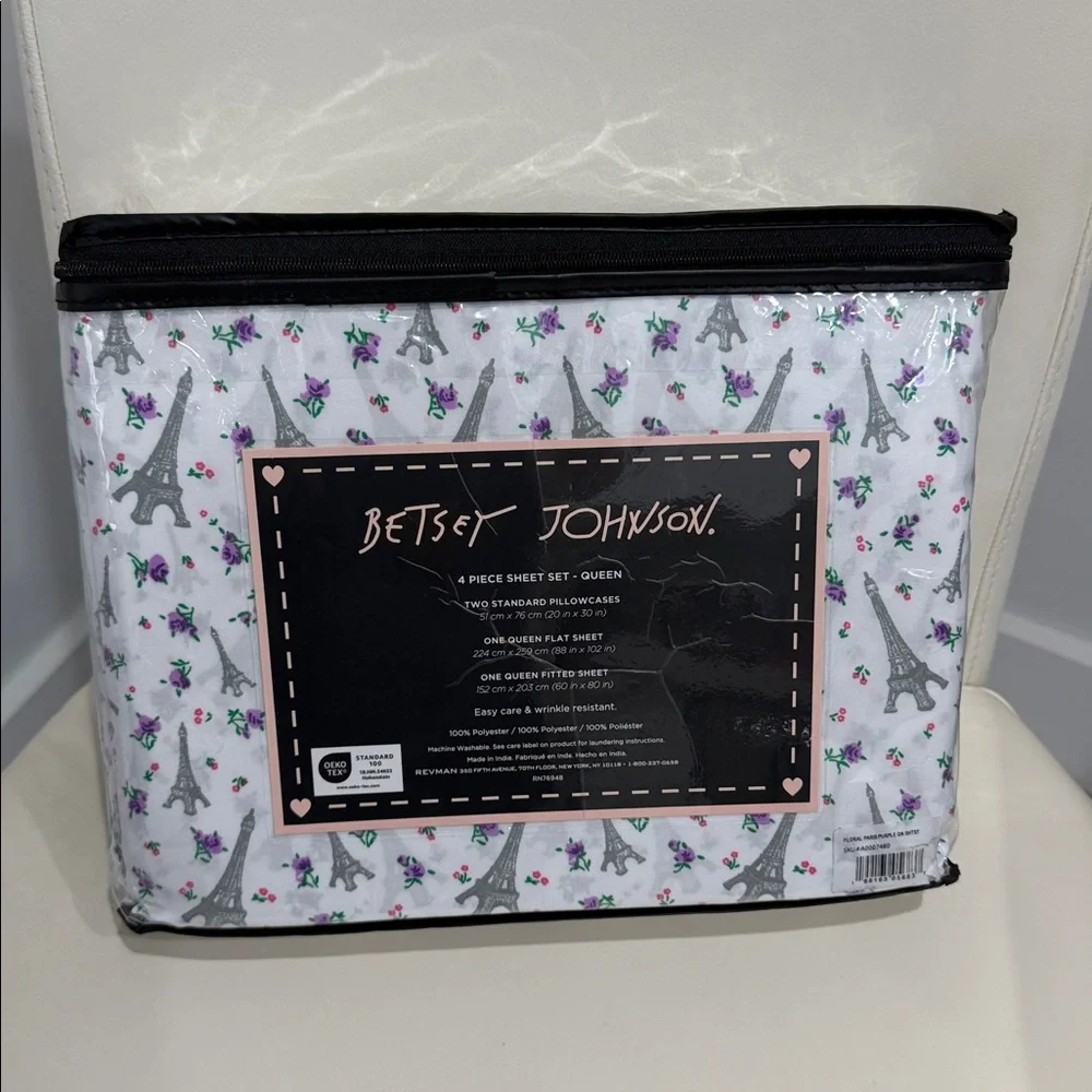Betsey Johnson White /Gray Eiffel Tower & Purple Floral Print QUEEN Sheet Set